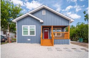 Comfortable 4BR2.5BA Family Home Near Riverwalk